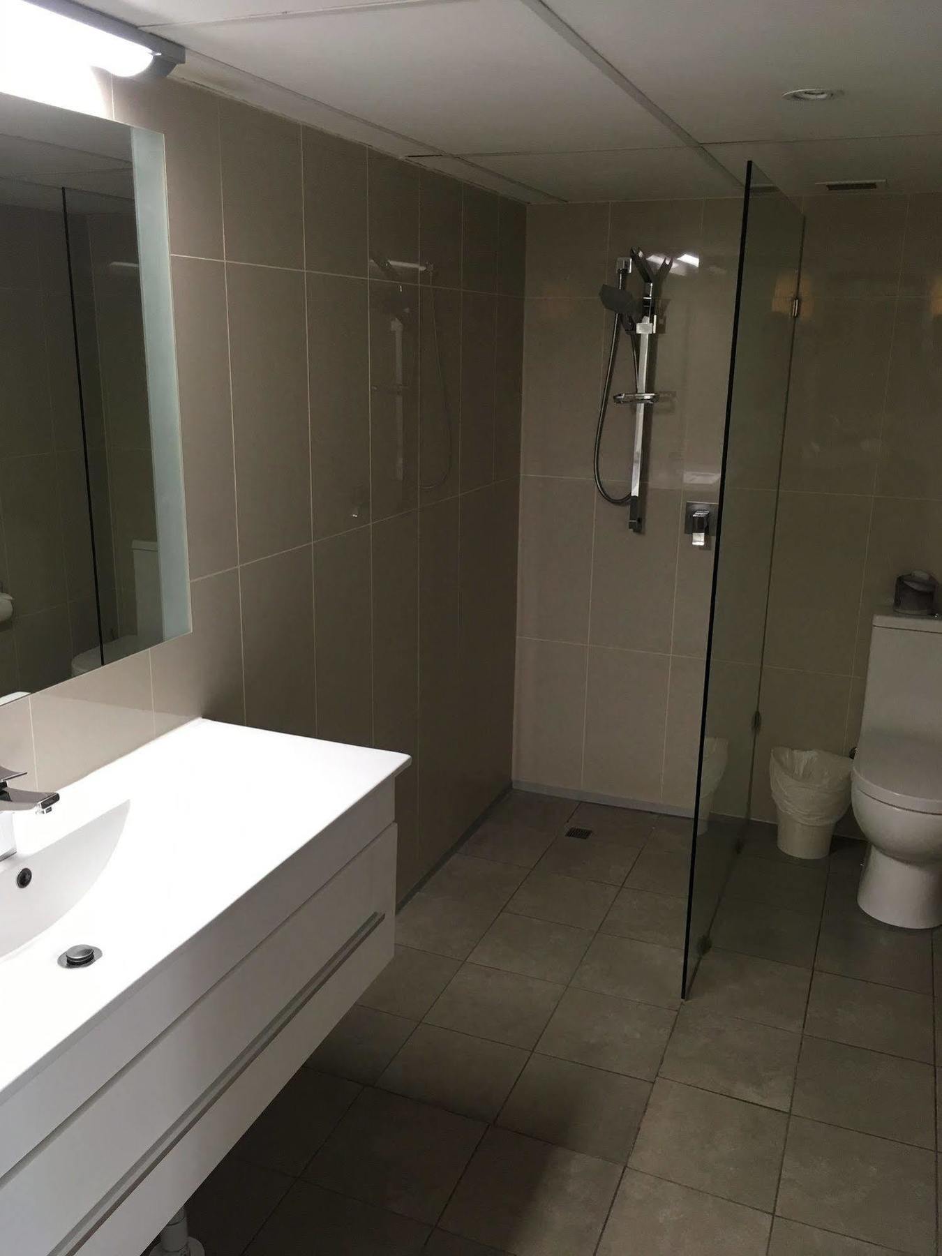 Oxley Court Serviced Apartments Canberra Exterior photo